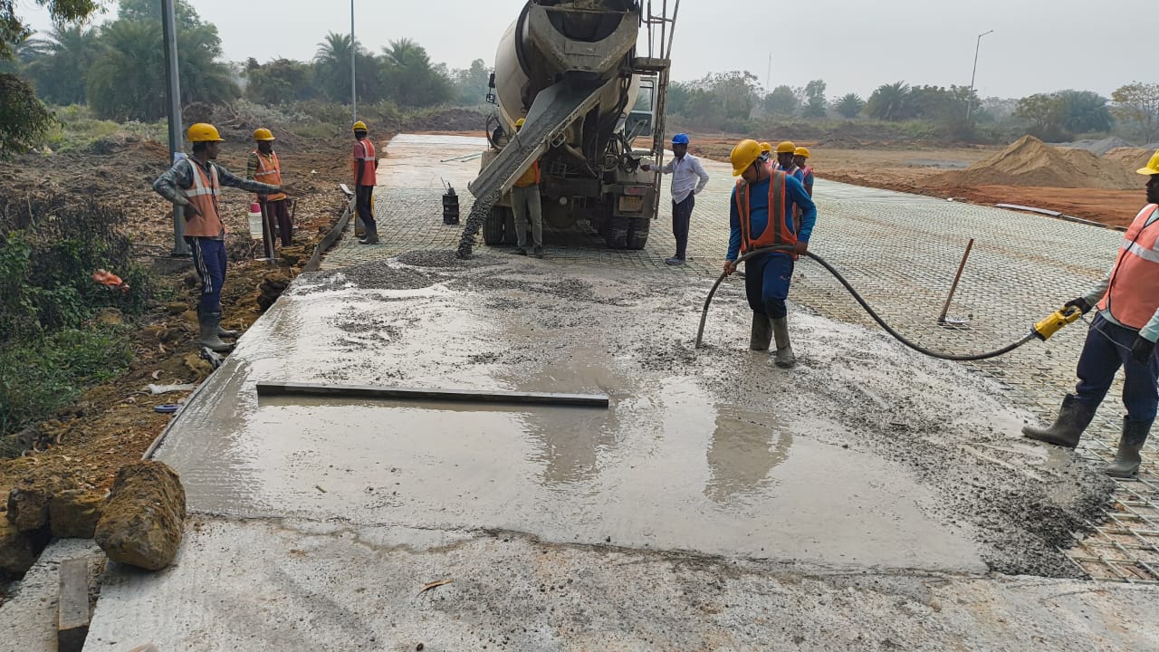 Oil refinery maintenance